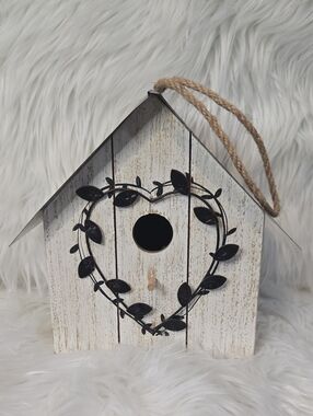 Ivy Heart Birdhouse /Metal Roof/ Heart Shaped Laurel